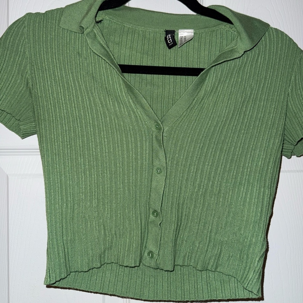 H&M Green Ribbed Polo Top
